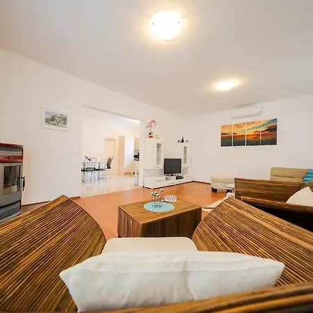 Holiday Ante - 30 M From Beach Vakantiehuis